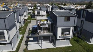 Dikili Salihler Satılık 4+1 Havuzlu Müstakil Lüks Villa