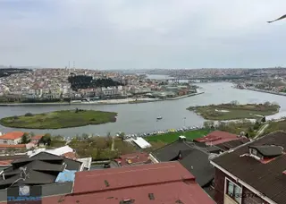 Turyap Alpha'dan 2.5+1 Muhteşem Haliç Manzaralı Satılık Daire