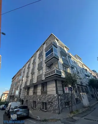 Rami Meydanında Merkezi Konumda 3+1 Çift Balkonlu Kiralık Daira