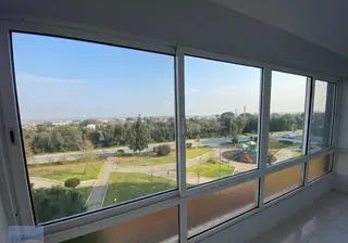 Narlıdere Yenikale‘de Tam Deniz Manzaralı Doğalgazlı Çok Bakımlı Kiralık Daire