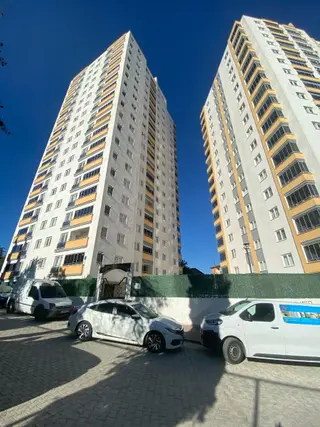 Beyaz Gayrimenkulden Panaromik Şehir Manzaralı Towers'ta 3+1