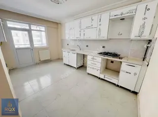 Sanayi Çevresinde Çift Banyolu Sıfır Site İçi 3+1 Kiralık Daire
