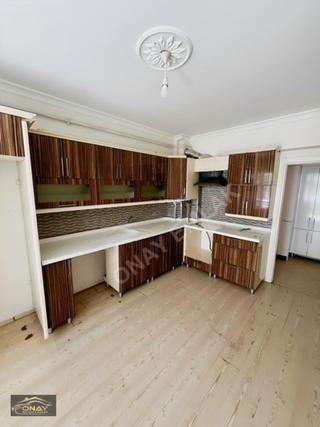 Onay Emlak'tan Şeyhcui'de 2+1 Satılık Daire