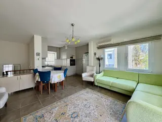 Bodrum Bitez 3+1 Havuzlu Site İçerisinde Bahçe Çıkışlı