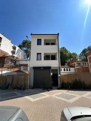 Kariyer'den Kasımefendi Cadde Üzeri Üstkat 1+1 45m² Kiralıkdaire