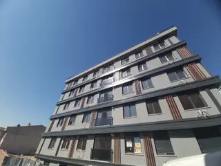 Aktaştan Yeni Binada 1+1 Otoparklı Asansörlü Ara Kat Daire
