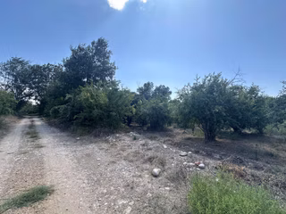 Evşen Gayrimenkulden Yola Cephe Satılık Arazi