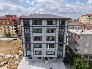 Var'dan Çerkezköy Kızılpınarda 2+1 Teraslı Giriş Kat Kupon Daire