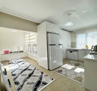 Taşdelen Merkeze Yürüme,ebeveyn Banyolu Depolu 2+1 Kiralık Daire