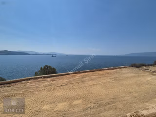 Şirinden Manastır Anayol Üzerinde Sıfır Havuzlu Bahçe Katı Daire