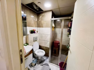 Tramvay Yoluna Yakın Eşyalı Satılık 1+1 Daire (kira Getirili)