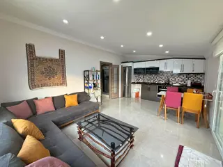 Didim Efeler'de Asansörlü Eşyalı 3+1 Dubleks Daire