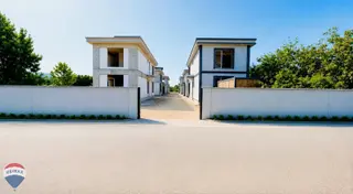 Remax Mavi Murat Gençler'den Aralık'da Müstakil Havuzlu Villa