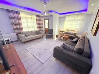 Arzu Emlaktan Yunusemre Mah 7yaşında Asansörlü 3+2 Dubleks Daire