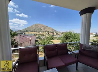 Reşadiye'de Full Manzaralı 9 Odalı Villa - 1