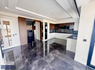 Necaroğullarından Şehir Hastahanesi Yanı 4,5+1 Lüks Daire