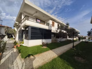 Gürkan Emlaktan Ersen Konakları 10da Eşyalı Havuzlu Yazlık Daire