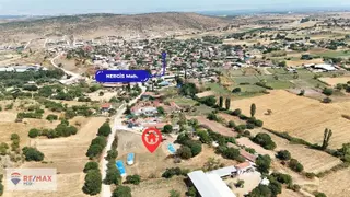 Remax Mid Nergiz Mahallesi 697 M² Fırsat İmarlı Arsa