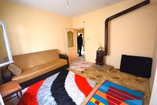 Metronun Karşısında Kiralık 2+1 Hastahaneye Yakın Konumda Daire