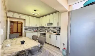 Yasa'dan Karakaya'da Bulvar Üzeri 2.kat 3+1 Asansörlü Kök Tapu!!