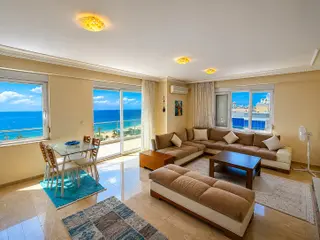 Alanya Mahmutlarda Denize Sıfır Full Deniz Manzaralı 2+1 Daire