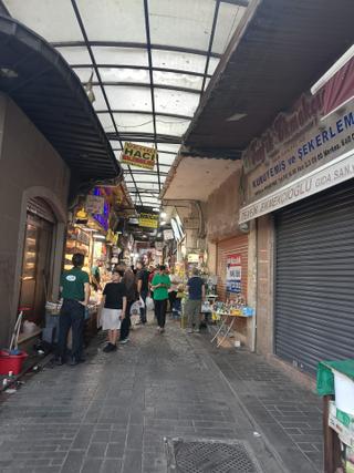 Sahibinden Eminönü Meydanda Satılık Dükkan&depo