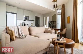 Mint E5 Rezidans Da Sıfır Tasarım Eşyalı Yüksek Kat Kiralık Dair