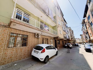 Ege Üniversitesi Arkası Mevlânâda Geniş 2+1 25.000 Tl