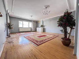 Atıfbey Mahallesinde Asansörlü 3+1 145 M2 Fırsat Daire