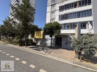 Merkezi Konumda Kurumsal Kiracılı Dükkan