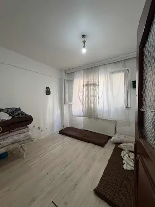 Evkur'dan Yüzyıl Mahallesinde 17 M² Hisseli Bahçe Katı