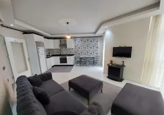 Konyaaltı Hurma'da Havuzlu 1+1 Lüks Eşyalı Kiralık Daire