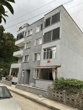 Karacabey Bayramdere Mahallesinde Ara Kat Satılık Daire