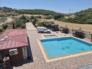 🍀1200 M2 Arsa İçerisinde Müstakil Ev Havuzlu Otoparklı🍀