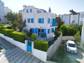 Deniz Manzaralı Bahçeli Doğalgazlı 3+1 Satılık Müstakil Villa