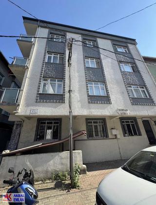 Akbal Gayrimenkul'den Satılık Geniş 2+1 Müstakil Girişli,depolu