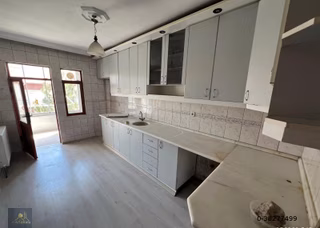 Karakaya Gayrimenkul'den Fatih Mah Site İçi Satılık Daire