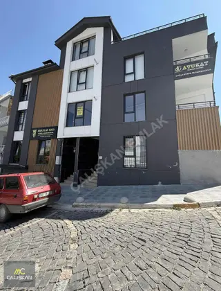 Diş Hastanesi Yanı Kiralık 1+1