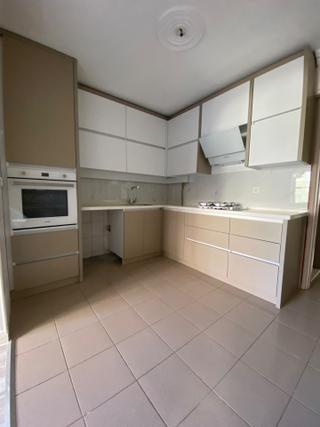 Ataşehir'de İzban'a 2 Dk! Geniş 130m² Net, Çift Wc Kiralık 3+1