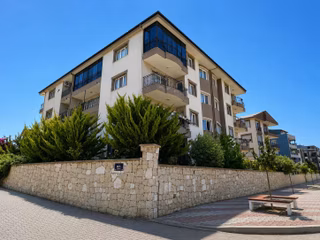 Merkeze Yakın Ferah Bölgede Arakat Geniş 3+1 Önü Açık Daire