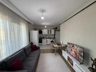 "alaçatı"incek Bulvarda Arakat Ön Cephe Cam Balkonlu Kredili 1+1