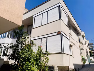 Kuşadası Merkez Bulvarda 3+1 Teraslı -55 M2 Batar Katlı Dubleks