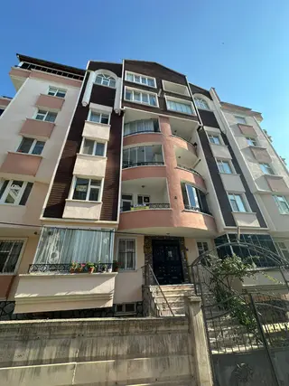 Akalan Eml’tan Kiralık 4 + 1 Daire