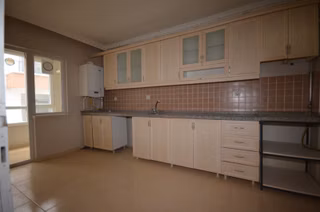 Altınşah Emlak'tan Fatih De 1.kat 120m² 3+1