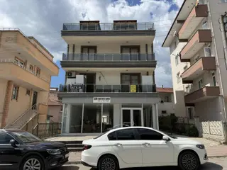 Tarcanlardan Derince Merkezde Satılık 3+1 Merkezi Konumda Daire