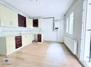 84 Şemıkler Merkez'de Kıralık 1+1 Daıre