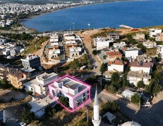 Sağlam Zemin Net Deniz Manzaralı Dubleks Satılık Villa