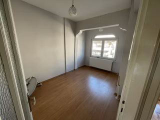 Bergama Maltepe Mahallesi Atatürk Bulvarı Üzeri Kiralık