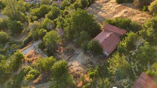 Ermenek Güneyyurtta İçinde Evi Ve Ahır'ı Bulunan Satılık Tarla