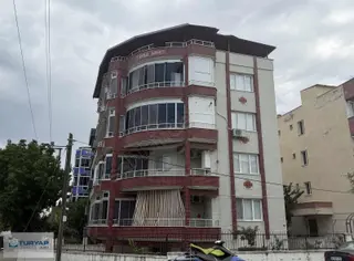 Aliağa Cumhuriyet İöo Karşısında Geniş Satılık 3+1 Daire